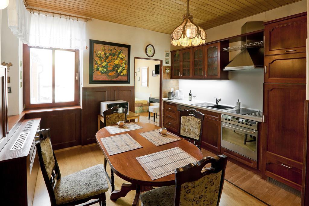 Pension Cizek Микулов Экстерьер фото