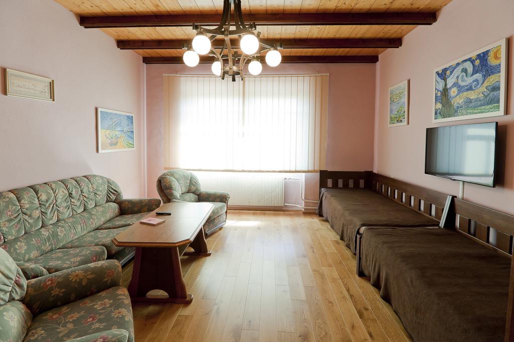 Pension Cizek Микулов Экстерьер фото
